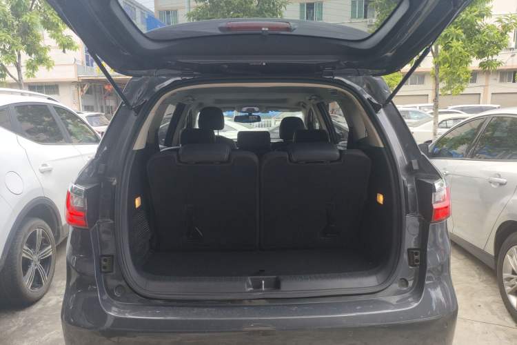 Used BYD Song MAX 2019 1.5T Automatic Smart Connect Ruiyi Sunroof Model 7 Seats China VI Standard Trunk