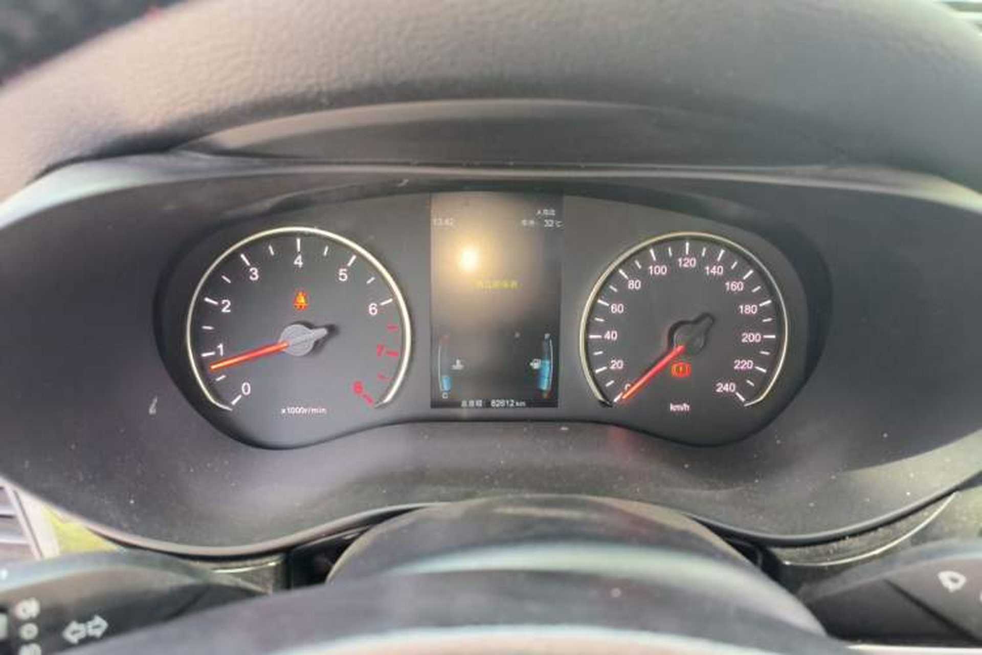 Used BYD Song MAX 2019 1.5T Manual Smart Connect Ruiyi Sunroof Model 7 Seats China VI Standard Instrument Cluster