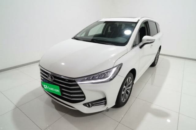 Ojetý BYD Song MAX 2019 1.5T Automatic Smart Connect Ruiyi Sunroof Version 6 Seats China VI Standard