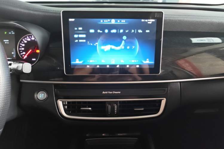 Used BYD Song MAX 2019 1.5T Automatic Smart Connect Ruiyi Sunroof Model 7 Seats China VI Standard Audio And AC Panel