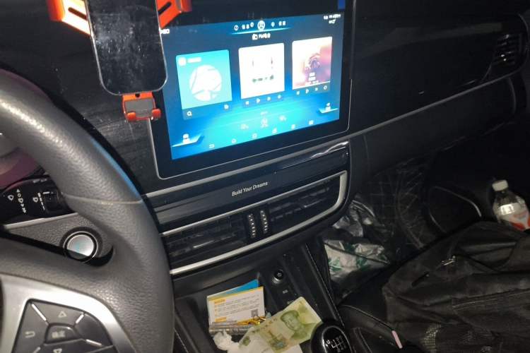 Used BYD Song MAX 2019 1.5T Manual Smart Connect Ruiyi Sunroof Model 7 Seats China VI Standard Audio And AC Panel