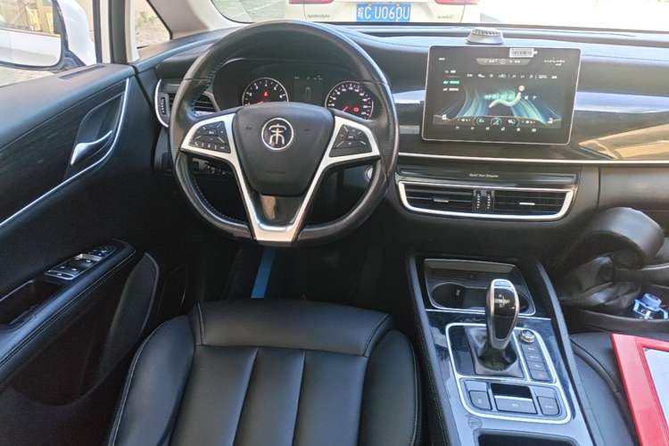 Used BYD Song MAX 2019 1.5T Automatic Smart Connect Ruiyi Sunroof Model 7 Seats China VI Standard Audio And AC Panel