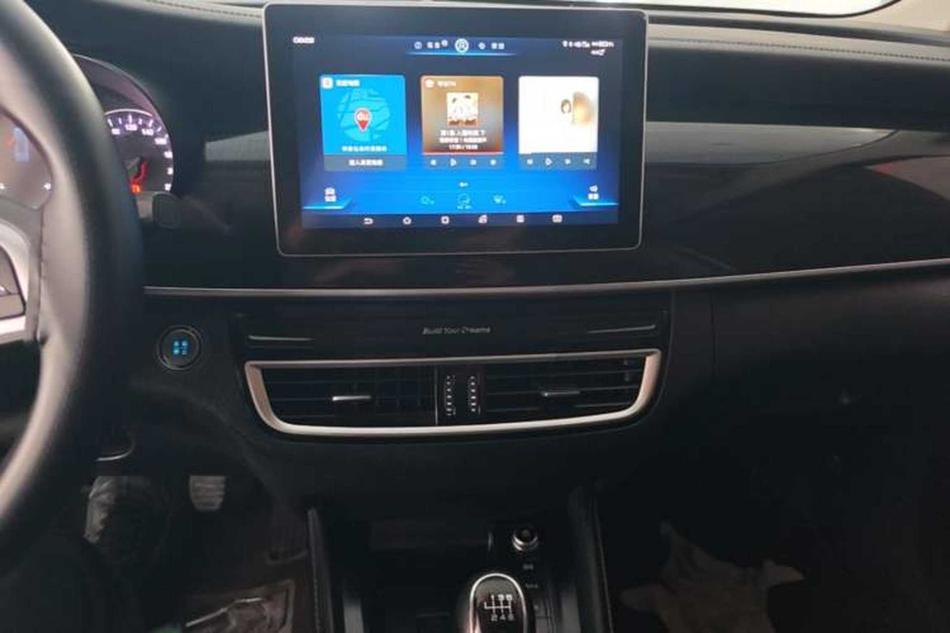 Used BYD Song MAX 2019 1.5T Manual Smart Connect Ruiyi Sunroof Model 7 Seats China VI Standard Audio And AC Panel