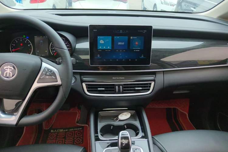 Used BYD Song MAX 2019 1.5T Automatic Smart Connect Ruiyi Sunroof Version 6 Seats China VI Standard Audio And AC Panel