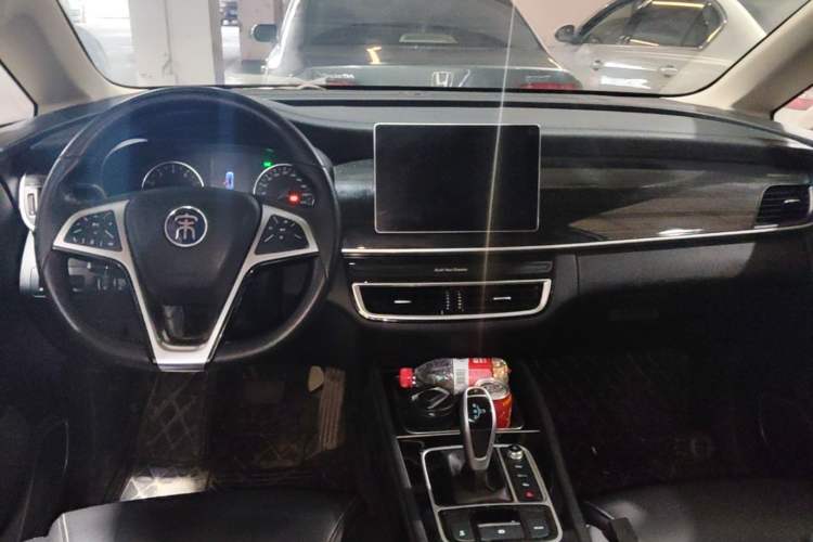 Used BYD Song MAX 2019 1.5T Automatic Smart Connect Ruiyi Sunroof Version 6 Seats China VI Standard Center Console