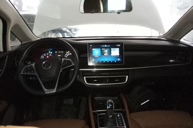 Used BYD Song MAX 2019 1.5T Automatic Smart Connect Ruiyi Sunroof Version 6 Seats Emission Standard China V Center Console