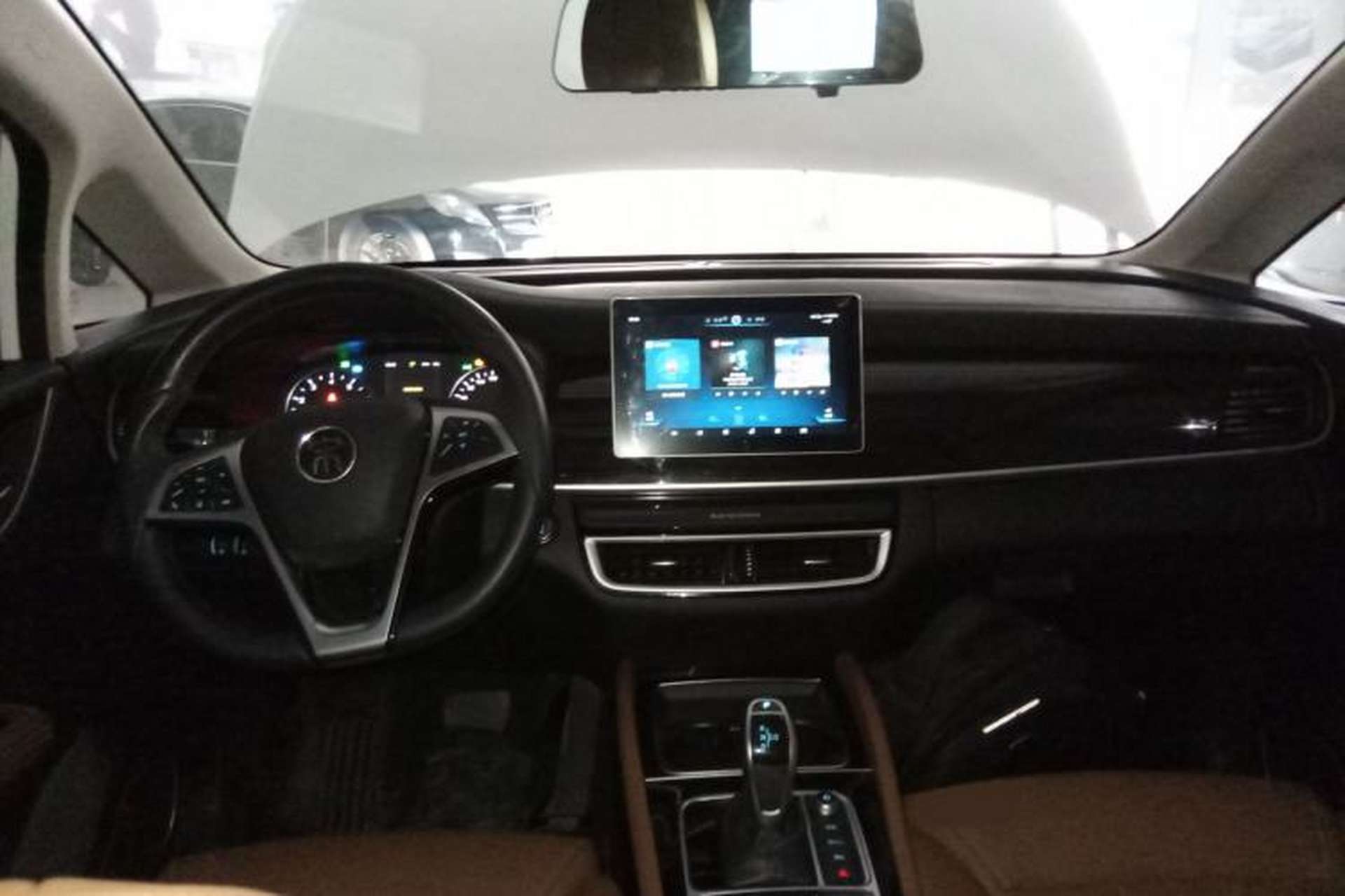 Used BYD Song MAX 2019 1.5T Automatic Smart Connect Ruiyi Sunroof Version 6 Seats Emission Standard China V Center Console