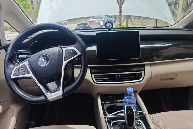 Used BYD Song MAX 2019 1.5T Automatic Smart Connect Ruiyi Model 7 Seats China V Emission Standard Center Console