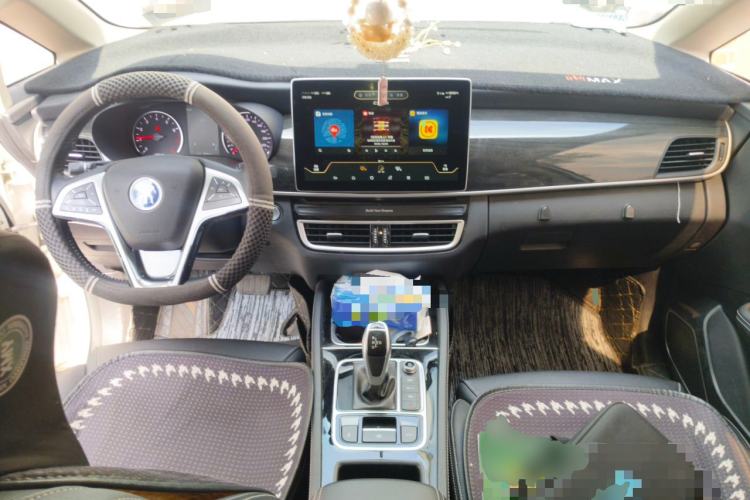 Used BYD Song MAX 2019 1.5T Automatic Smart Connect Prestige 7-Seater China VI Standard Center Console