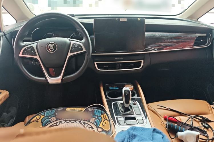Used BYD Song MAX 2019 1.5T Automatic Smart Connect ZhiLian RuiDong 6-Seater China V Standard Center Console