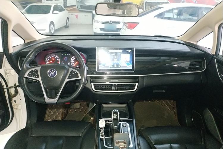 Used BYD Song MAX 2019 1.5T Automatic Smart Connect Ruiyi Sunroof Version 6 Seats China VI Standard Center Console