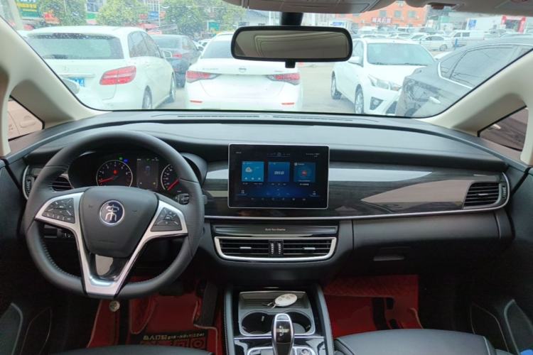 Used BYD Song MAX 2019 1.5T Automatic Smart Connect Ruiyi Sunroof Version 6 Seats China VI Standard Center Console