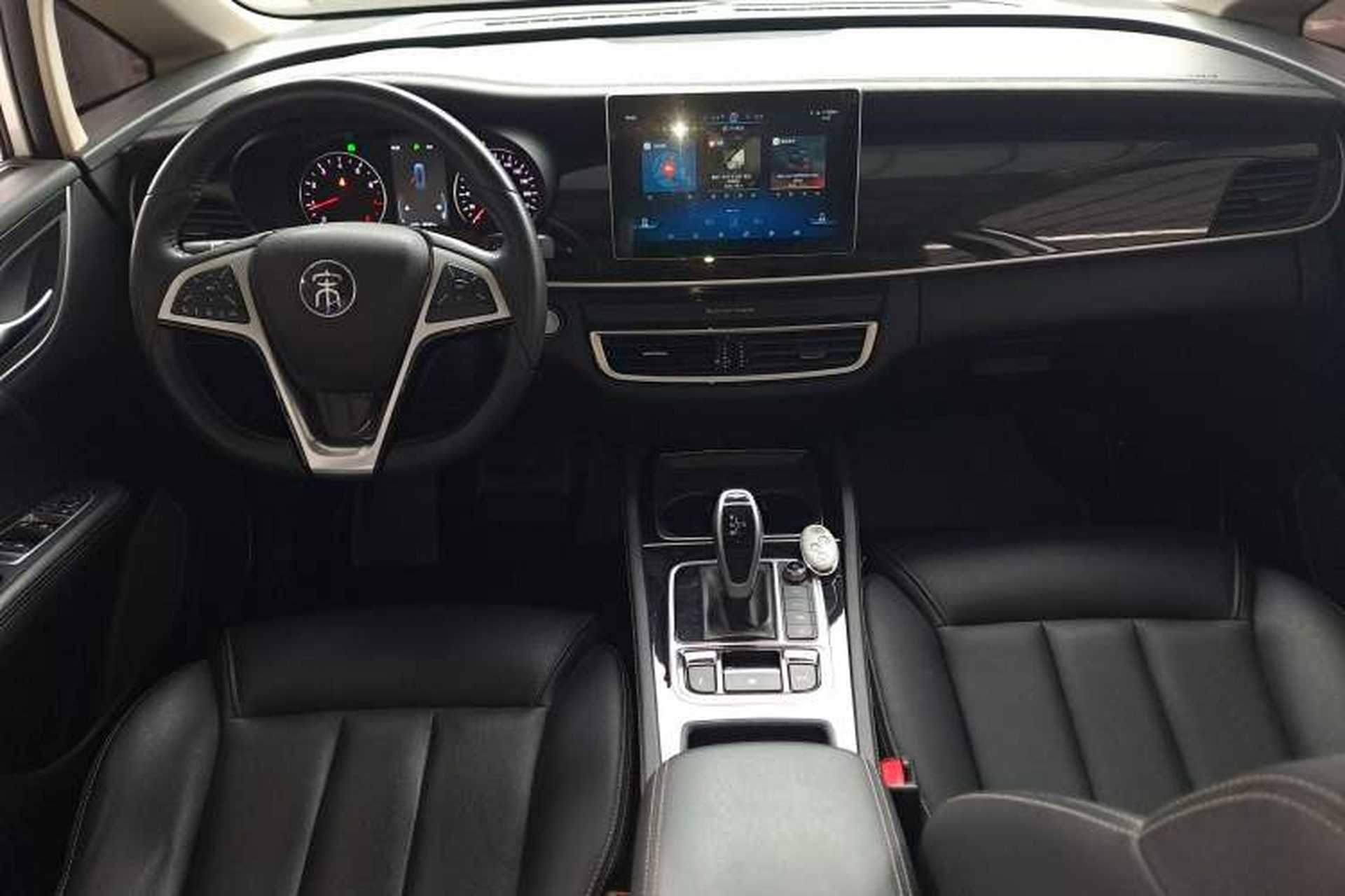 Used BYD Song MAX 2019 1.5T Automatic Smart Connect Ruiyi Sunroof Version 6 Seats China VI Standard Center Console