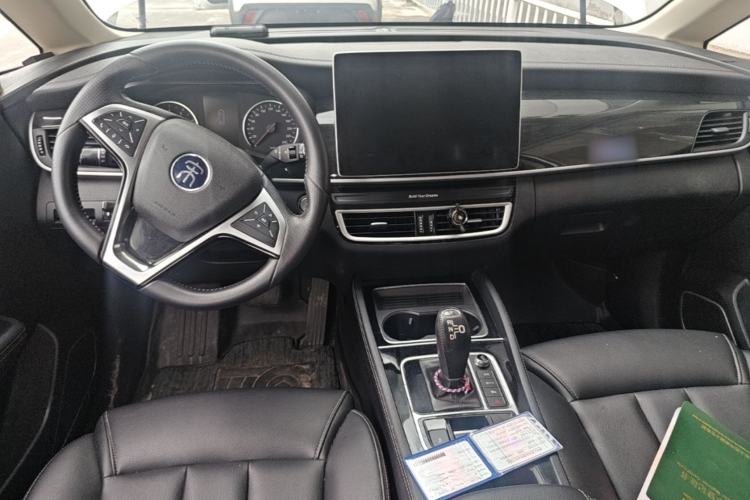 Used BYD Song MAX 2019 1.5T Automatic Smart Connect Prestige Model 6 Seats China VI Standard Center Console