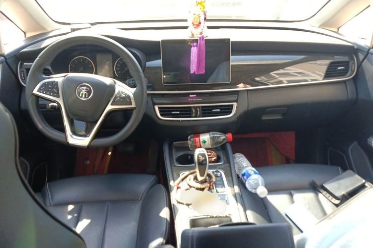 Used BYD Song MAX 2019 1.5T Automatic Smart Connect Ruiyi Sunroof Version 6 Seats China VI Standard Center Console