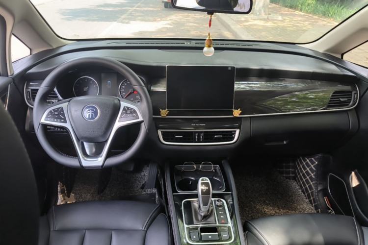 Used BYD Song MAX 2019 1.5T Automatic Smart Connect Ruiyi Sunroof Version 6 Seats China VI Standard Center Console