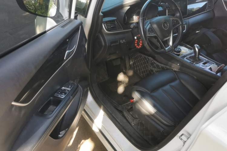 Used BYD Song MAX 2019 1.5T Automatic Smart Connect Ruiyi Model 6-Seater China V Standard Driver Seat