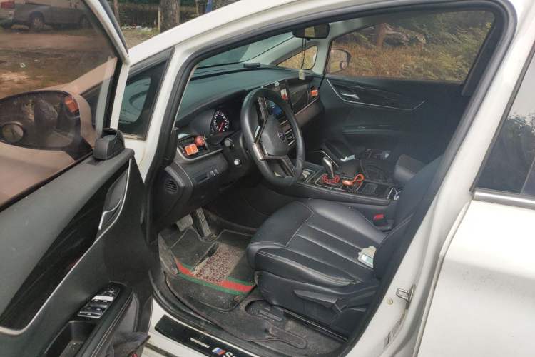 Used BYD Song MAX 2019 1.5T Automatic Smart Connect Ruiyi Sunroof Version 6 Seats China VI Standard Driver Seat