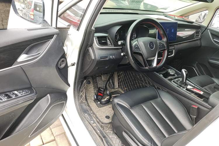 Used BYD Song MAX 2019 1.5T Automatic Smart Connect Ruiyi Sunroof Model 7 Seats China VI Standard Driver Seat