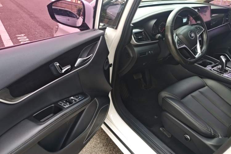 Used BYD Song MAX 2019 1.5T Automatic Smart Connect Ruiyi Sunroof Model 7 Seats China VI Standard Driver Seat