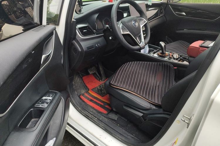 Used BYD Song MAX 2019 1.5T Automatic Smart Connect Ruiyi Sunroof Model 7 Seats China VI Standard Driver Seat