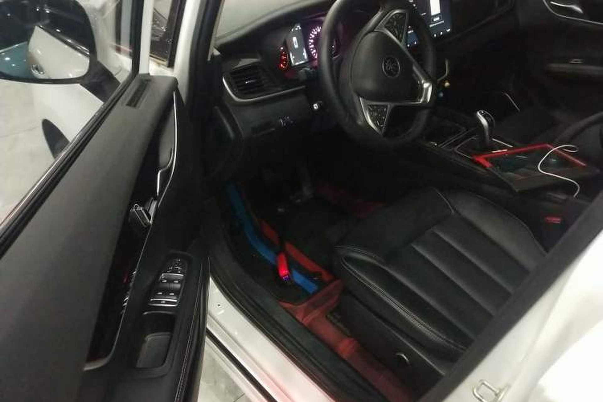 Used BYD Song MAX 2019 1.5T Automatic SmartConnect ZhiLian RuiDong Edition with 6 Seats China VI Standard Driver Seat