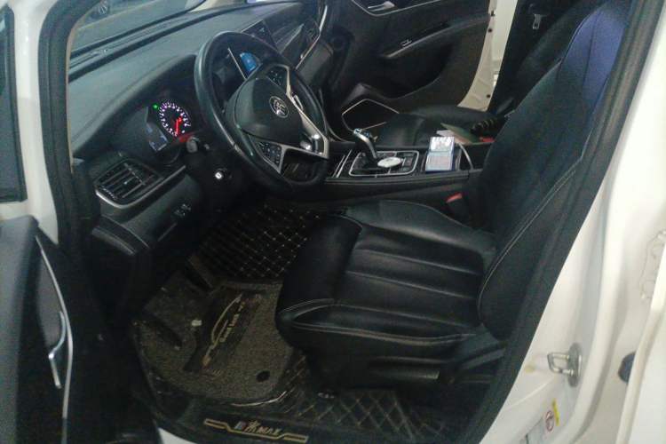 Used BYD Song MAX 2019 1.5T Automatic Smart Connect Ruiyi Sunroof Model 7 Seats China VI Standard Driver Seat