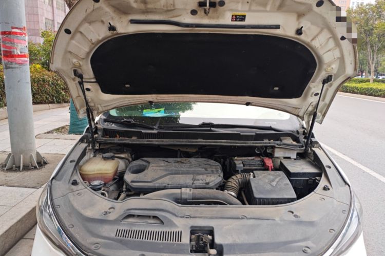 Used BYD Song MAX 2019 1.5T Automatic Smart Connect Ruiyi Model 7 Seats China V Emission Standard Engine Bay