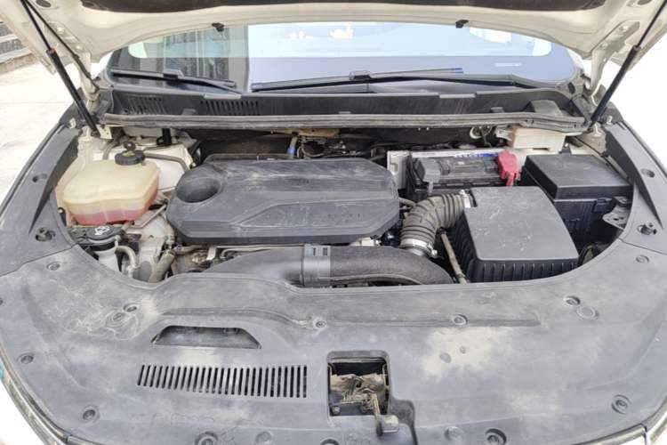 Used BYD Song MAX 2019 1.5T Automatic Smart Connect Prestige 7-Seater China VI Standard Engine Bay