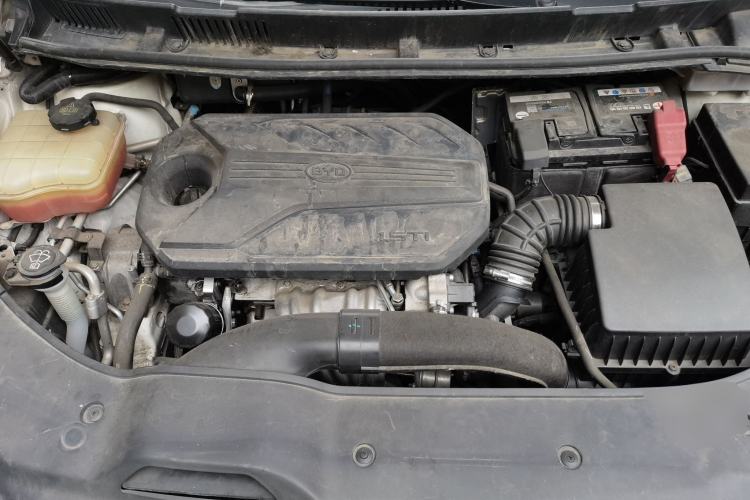 Used BYD Song MAX 2019 1.5T Automatic Smart Connect Prestige 7-Seater China VI Standard Engine Bay