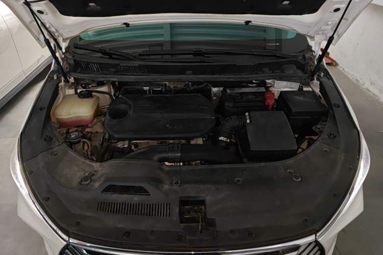 Used BYD Song MAX 2019 1.5T Automatic Smart Connect Ruiyi Sunroof Version 6 Seats China VI Standard Engine Bay