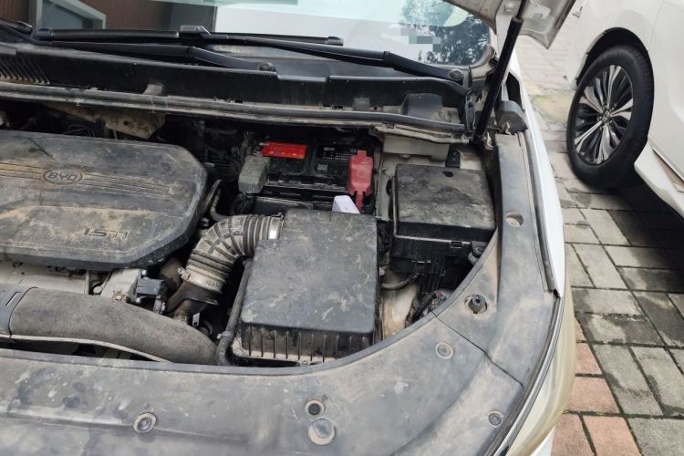 Used BYD Song MAX 2019 1.5T Automatic Smart Connect ZhiLian RuiDong 6-Seater China V Standard Engine Bay Left