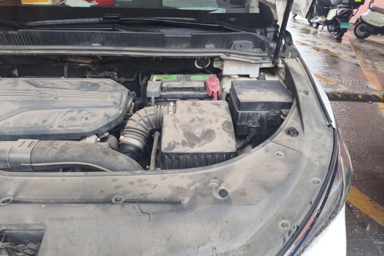 Used BYD Song MAX 2019 1.5T Automatic Smart Connect ZhiLian RuiDong 6-Seater China V Standard Engine Bay Left
