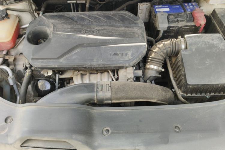 Used BYD Song MAX 2019 1.5T Automatic Smart Connect Prestige 7-Seater China VI Standard Engine Bay