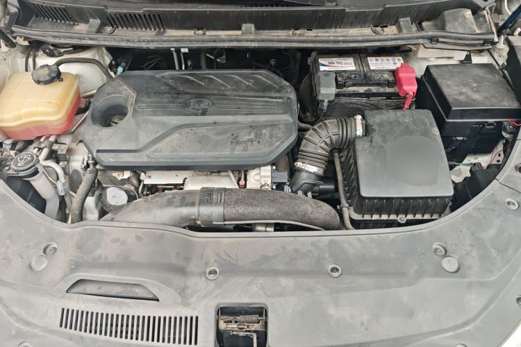 Used BYD Song MAX 2019 1.5T Automatic Smart Connect ZhiLian RuiDong 6-Seater China V Standard Engine Bay