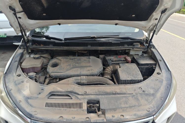 Used BYD Song MAX 2019 1.5T Automatic Smart Connect Ruiyi Sunroof Version 6 Seats China VI Standard Engine Bay