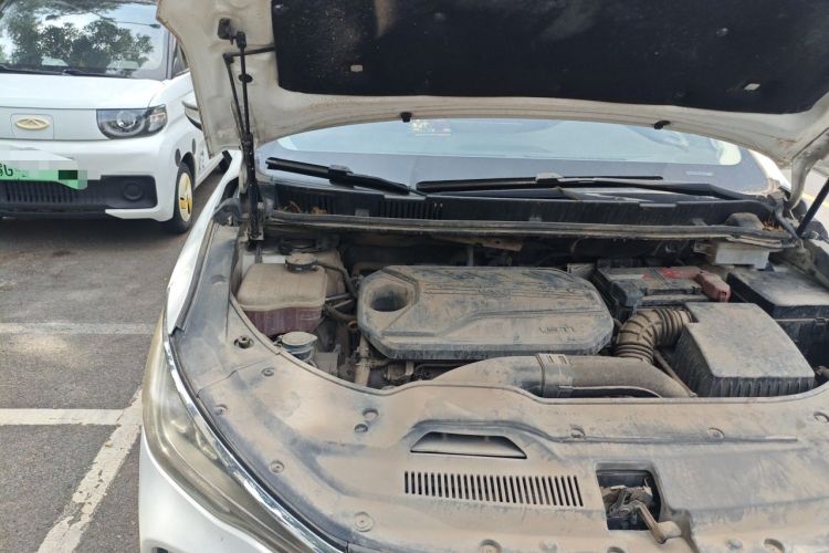 Used BYD Song MAX 2019 1.5T Automatic Smart Connect Ruiyi Sunroof Version 6 Seats China VI Standard Engine Bay Right