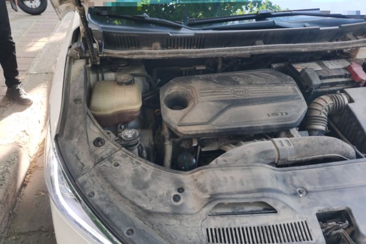 Used BYD Song MAX 2019 1.5T Automatic Smart Connect Prestige 7-Seater China VI Standard Engine Bay Right