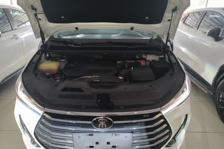 Used BYD Song MAX 2019 1.5T Automatic Smart Connect Ruiyi Sunroof Model 7 Seats China VI Standard Engine Bay