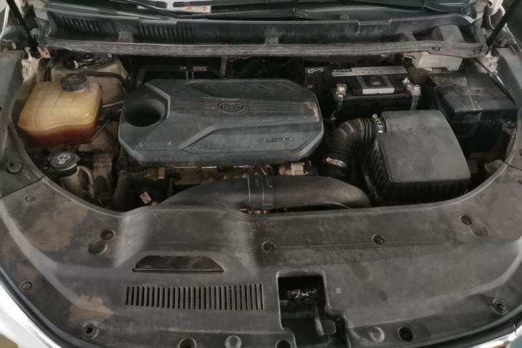 Used BYD Song MAX 2019 1.5T Automatic Smart Connect Prestige 7-Seater China VI Standard Engine Bay