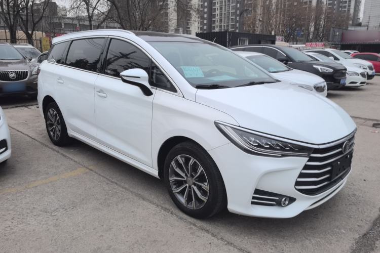 Used BYD Song MAX 2019 1.5T Automatic Smart Connect Prestige Model 6 Seats China V Standard Exterior 1