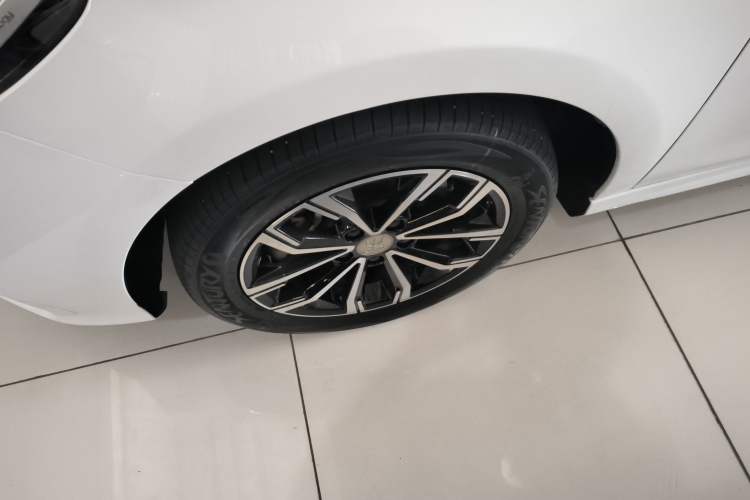 Used BYD Song MAX 2019 1.5T Automatic Smart Connect Ruiyi Sunroof Model 7 Seats China VI Standard Exterior 1