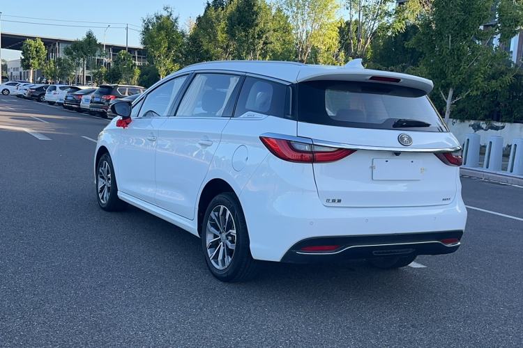 Used BYD Song MAX 2019 1.5T Automatic Smart Connect Prestige Model 6 Seats China VI Standard Exterior 3