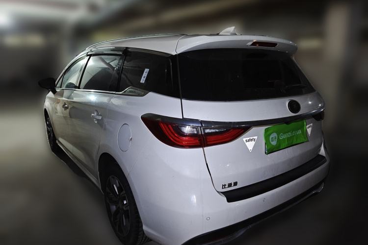 Used BYD Song MAX 2019 1.5T Automatic Smart Connect Prestige Model 6 Seats China VI Standard Exterior 3