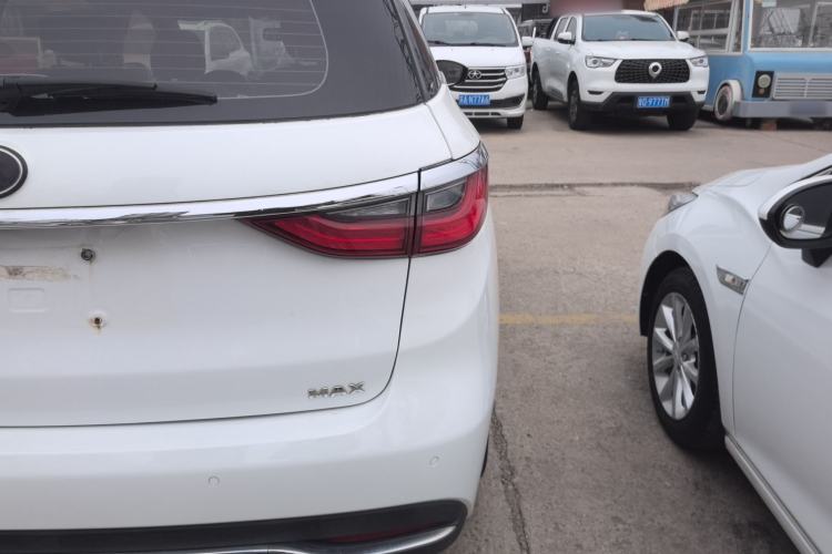Used BYD Song MAX 2019 1.5T Automatic Smart Connect Prestige Model 6 Seats China V Standard Exterior 3