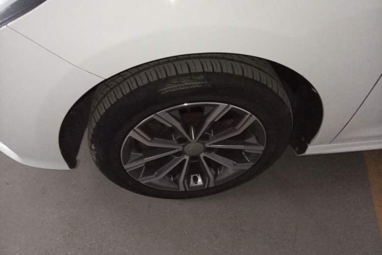 Used BYD Song MAX 2019 1.5T Automatic Smart Connect Ruiyi Sunroof Version 6 Seats Emission Standard China V Exterior 4