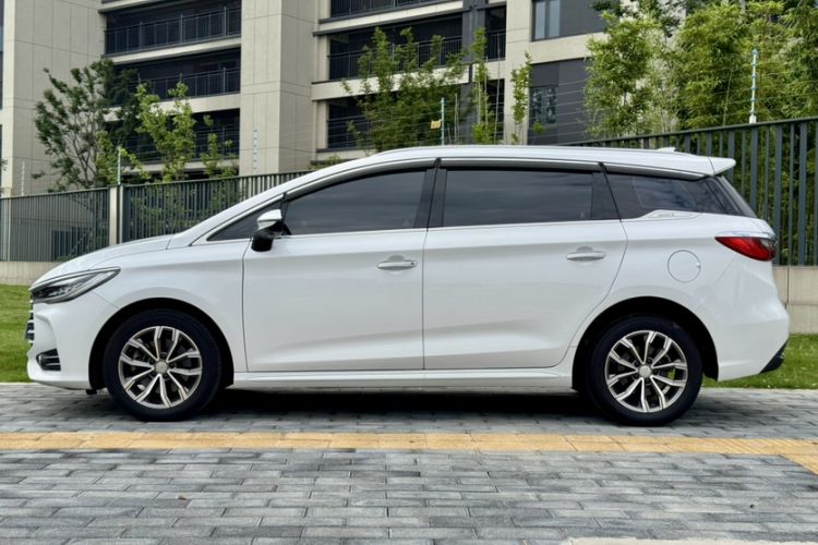 Used BYD Song MAX 2019 1.5T Automatic SmartConnect ZhiLian RuiDong Edition with 6 Seats China VI Standard Exterior 4