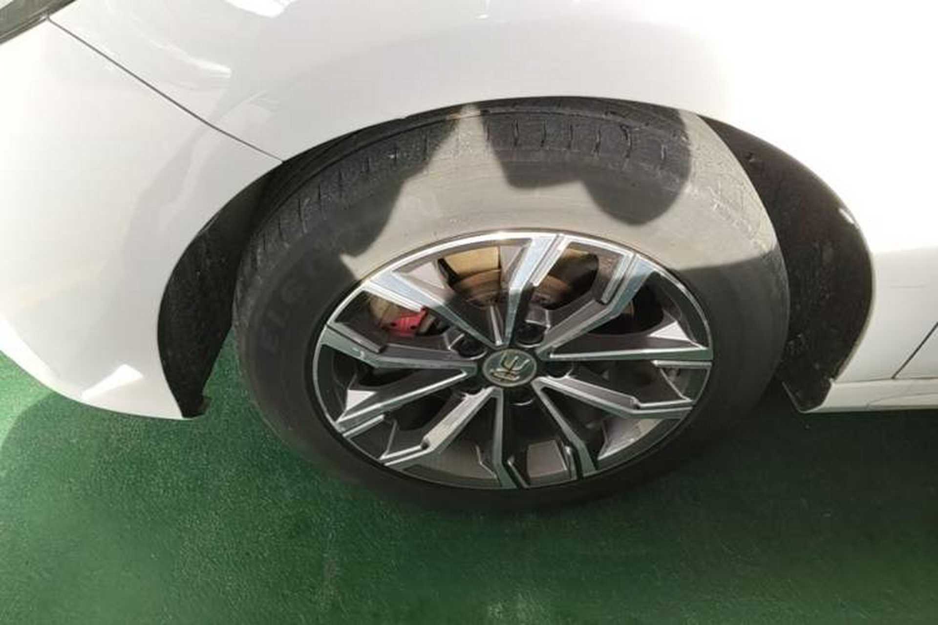 Used BYD Song MAX 2019 1.5T Automatic Smart Connect Prestige Model 6 Seats China V Standard Exterior 4
