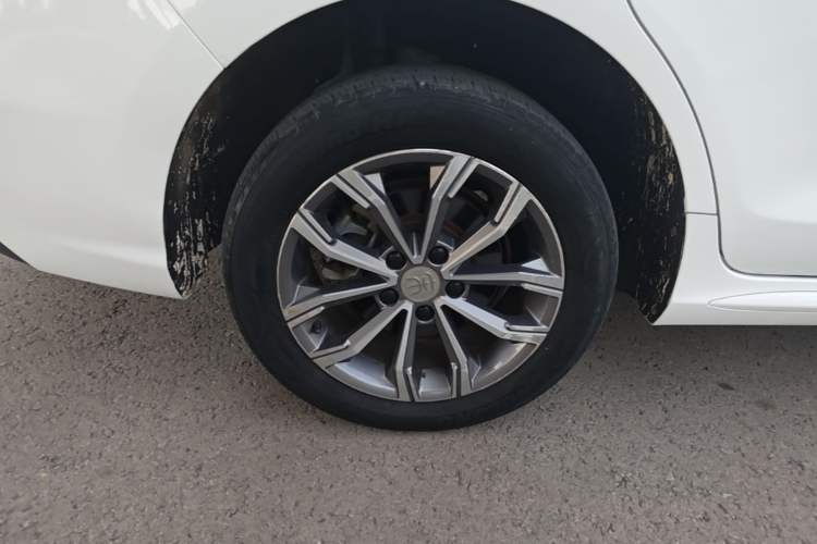 Used BYD Song MAX 2019 1.5T Automatic Smart Connect Ruiyi Sunroof Version 6 Seats China VI Standard Exterior 5