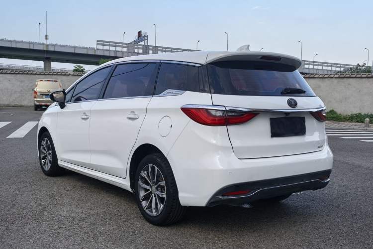 Used BYD Song MAX 2019 1.5T Automatic Smart Connect Ruiyi Sunroof Model 7 Seats China VI Standard Exterior 6